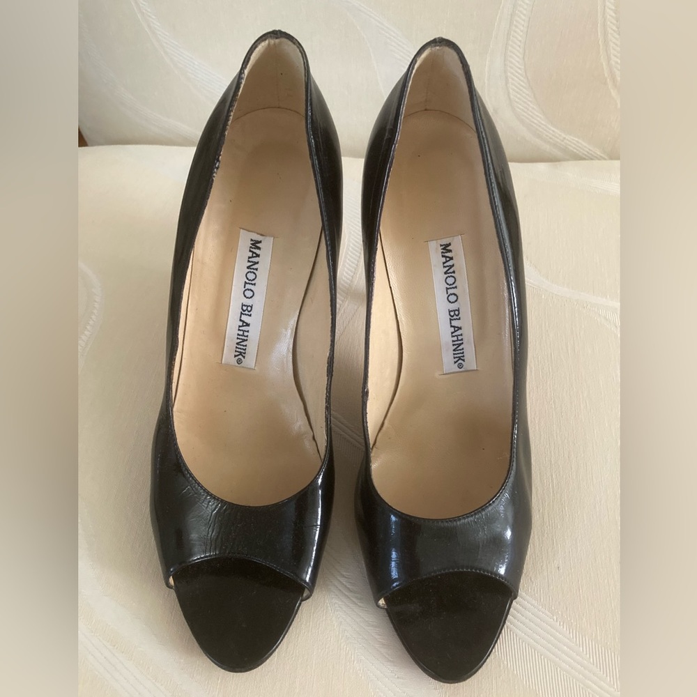 MANOLO BLAHNIK Black Heels.  Size 38-1/2.  Made in Italy.